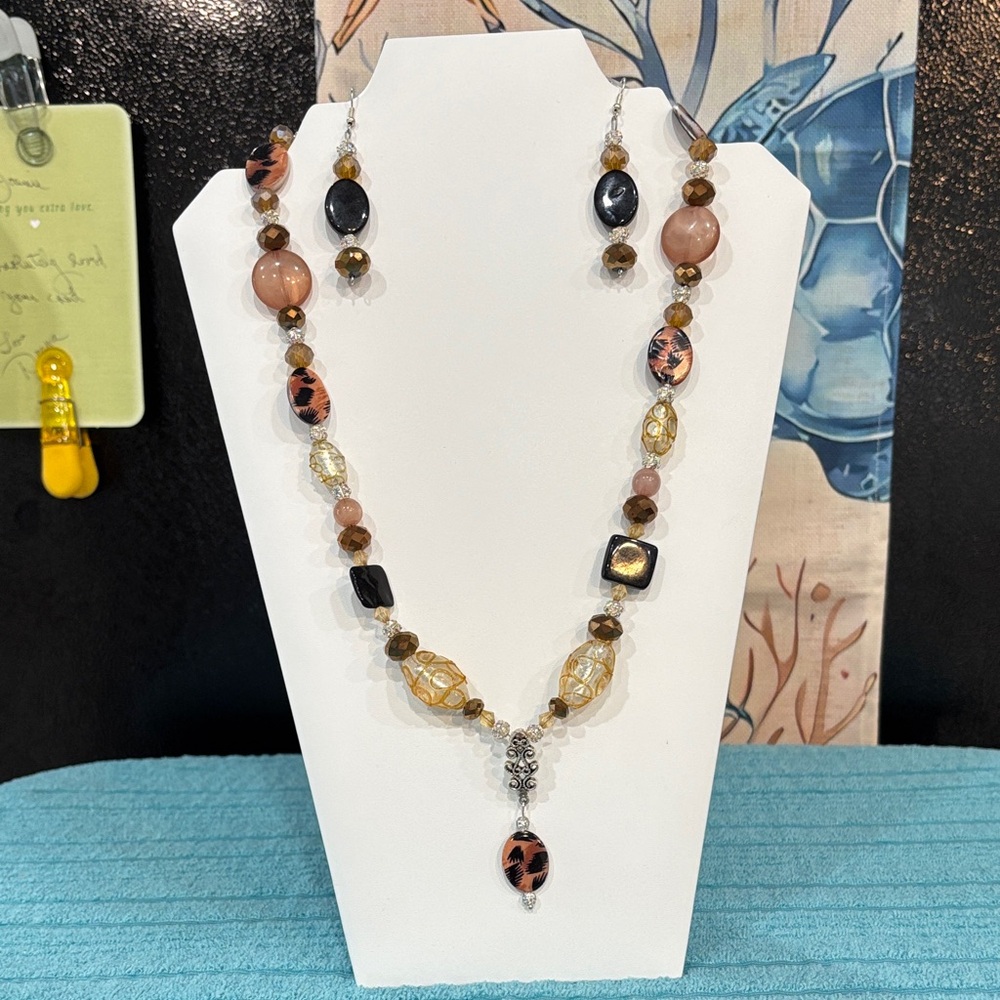 Chic Multicolor Beaded Necklace Set